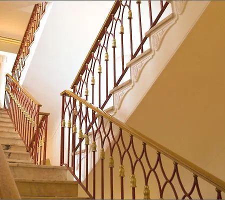 V House 아파트 *
